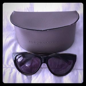 BCBGMAXAZRIA cat eyes sunglasses